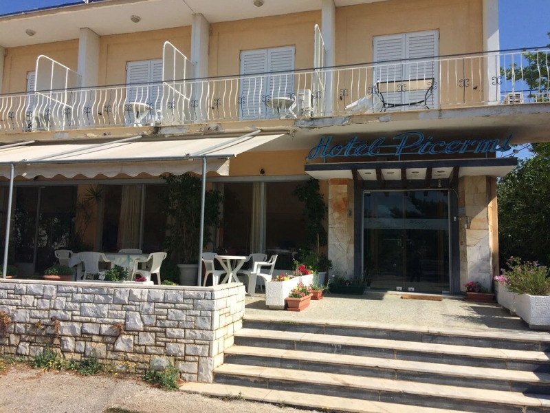 Pikermi Hotel