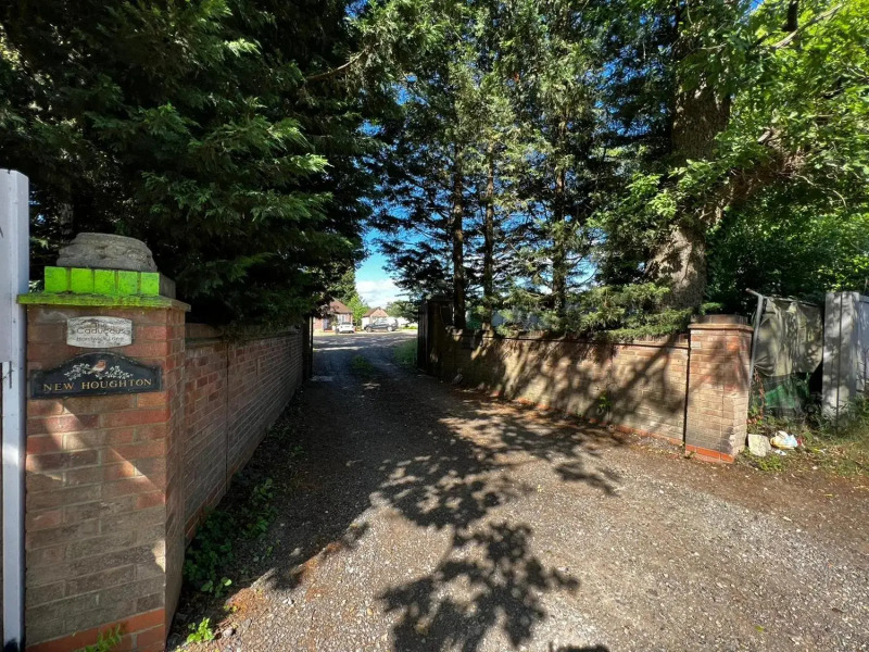 The Caduceus - Private Cabins