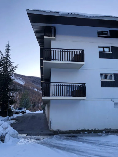 Studio in Saint-étienne-de-tinée, With Wonderful Mountain View and Terrace - 600 m From the Slopes