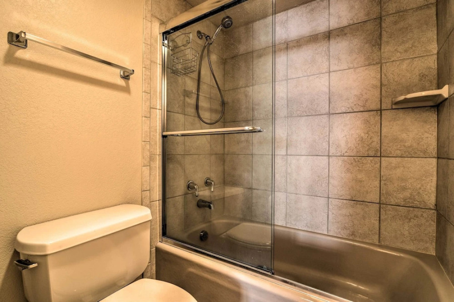 Ski-in/ski-out Winter Park Condo w/ Hot Tub Access