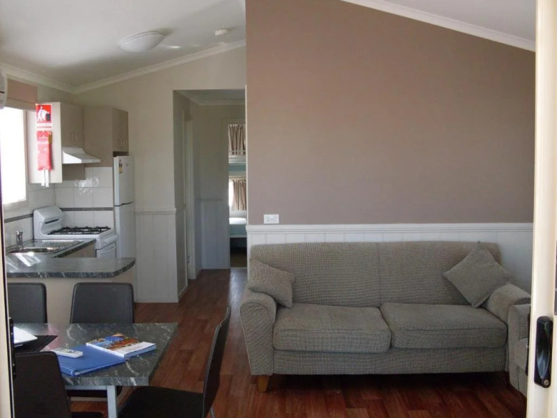 Lake Hume Holiday Park