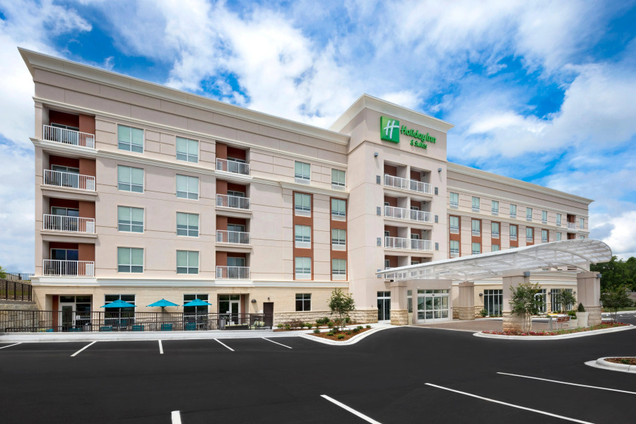 Holiday Inn & Suites Arden - Asheville Airport by IHG