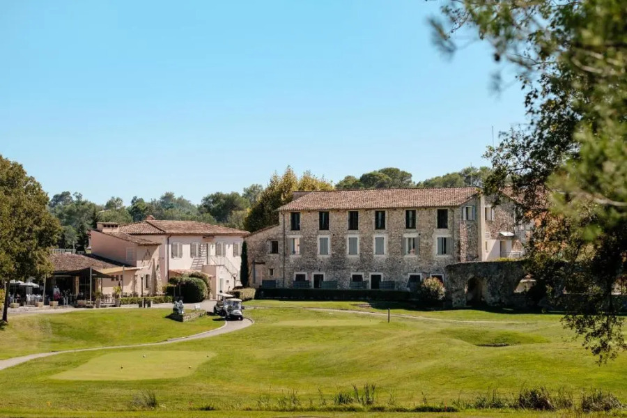 Hôtel Golf & Spa Château de la Bégude, The Originals Collection
