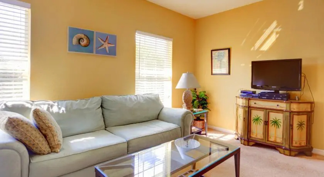 L Pavia condo by Vacation Rental Pros