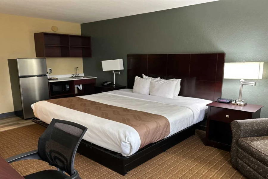 Suburban Studios Fort Dodge