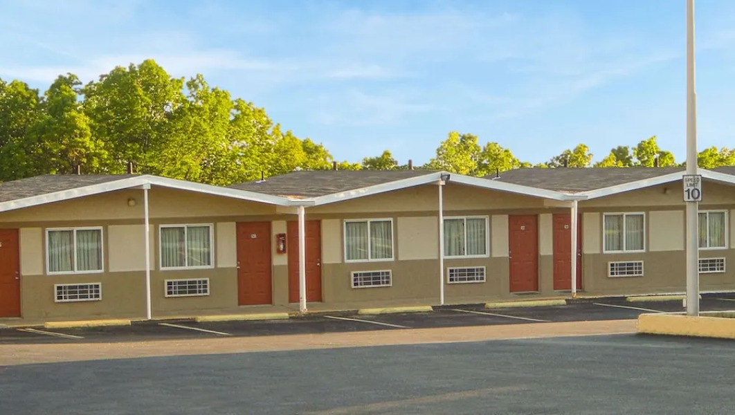 Relax Inn St. Robert