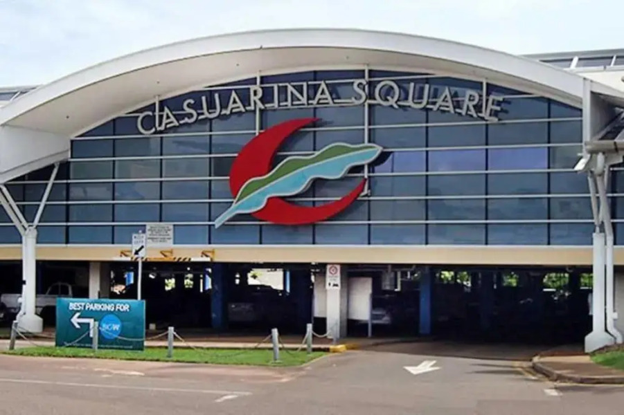 Majestic Manor Stylish Super Home Pool BBQ