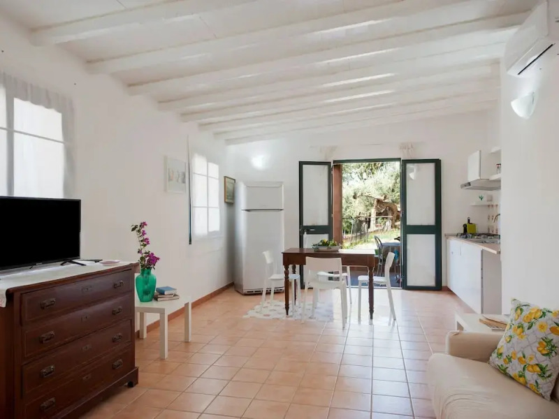 Lovely Holiday Home In Termini Imerese With Roofed Terrace