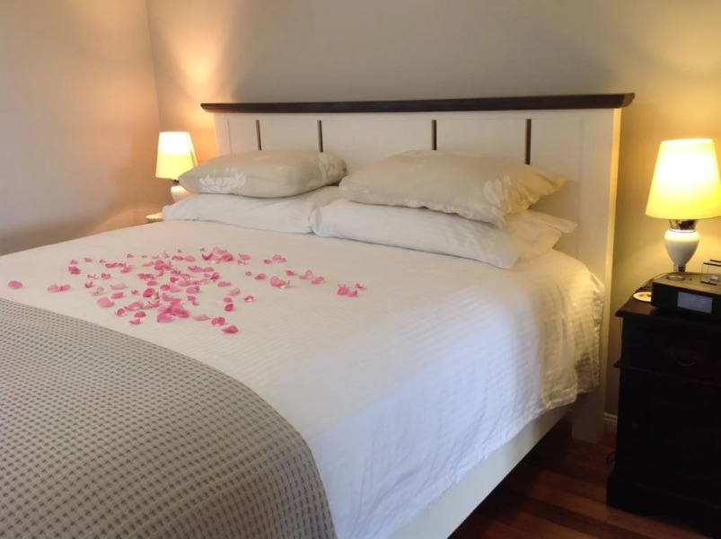 The Avenue at Montville Luxury Cottage