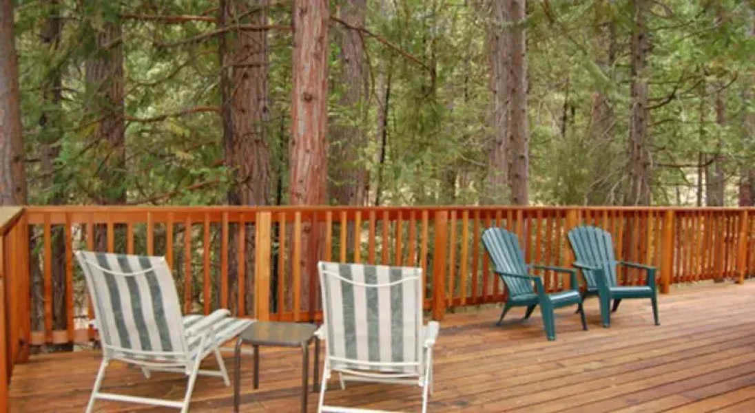 RedAwning Cabin #92 Weiss Hideaway