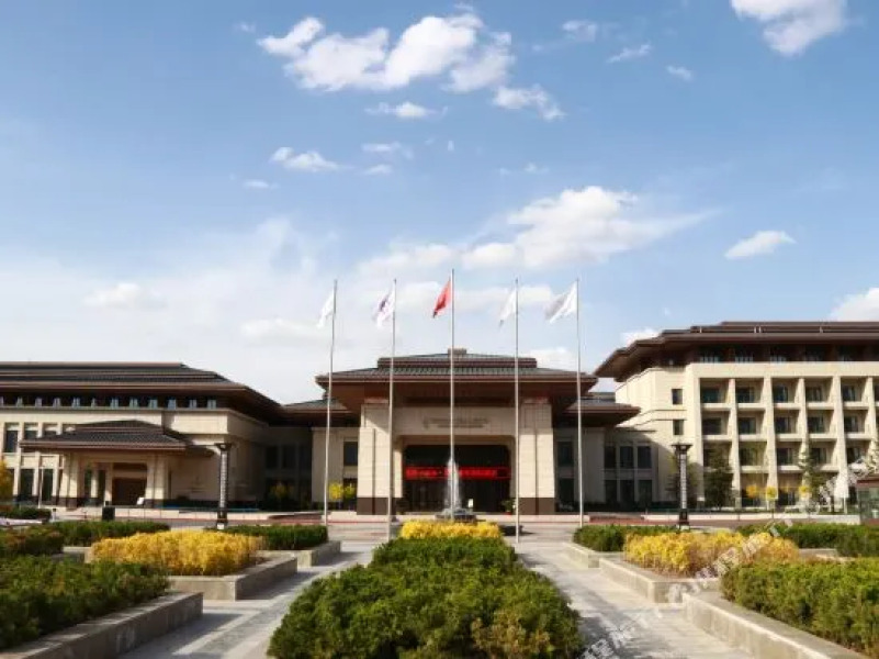 Gonghanglv Huanghe Pearl International Hotel