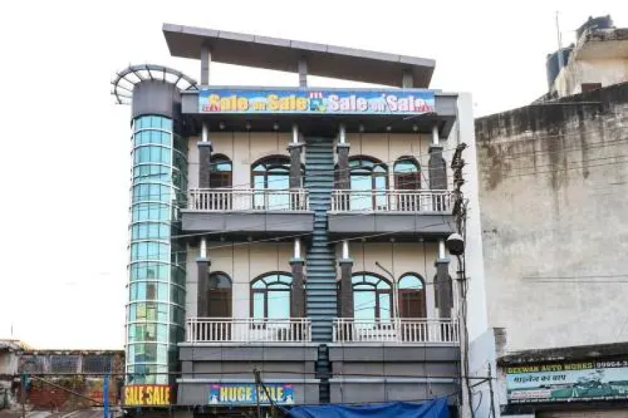 OYO 19483 Hotel Abinashi