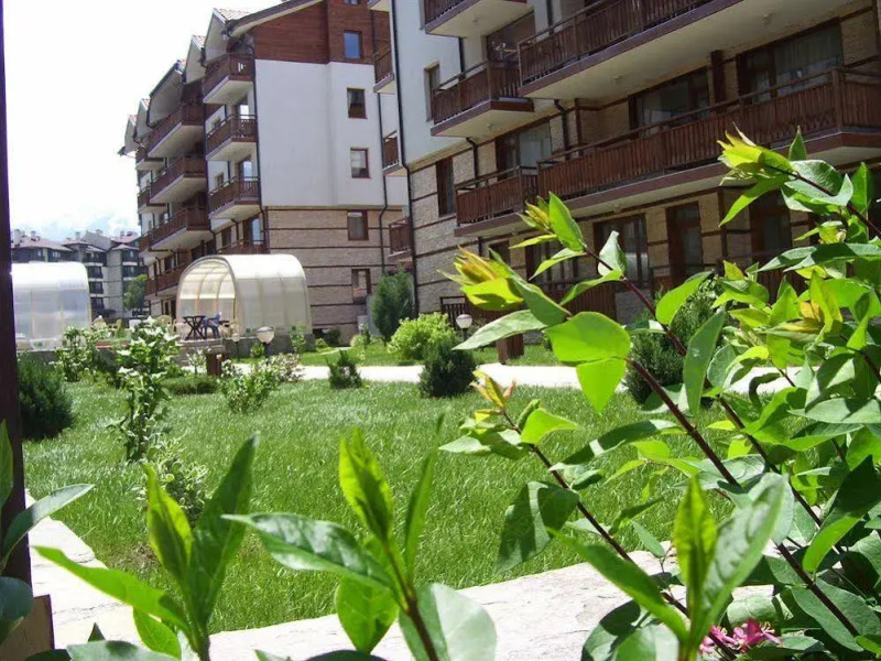 Four Leaf Clover Apartments to Rent