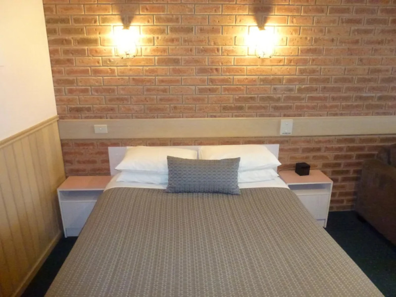 BEST WESTERN Colonial Motor Inn