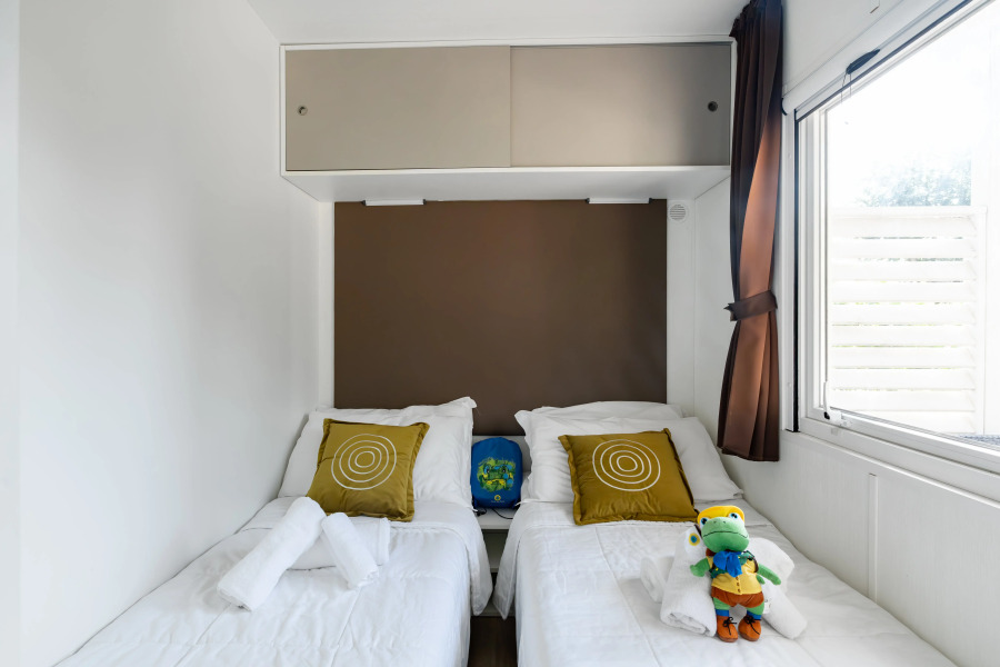 Club Del Sole Spina Family Collection