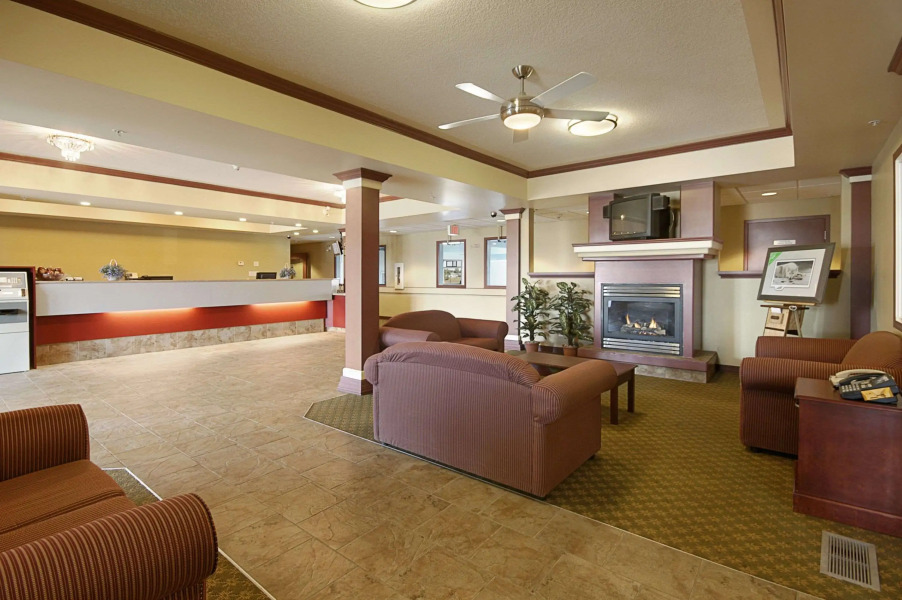 Super 8 by Wyndham Fort Saskatchewan