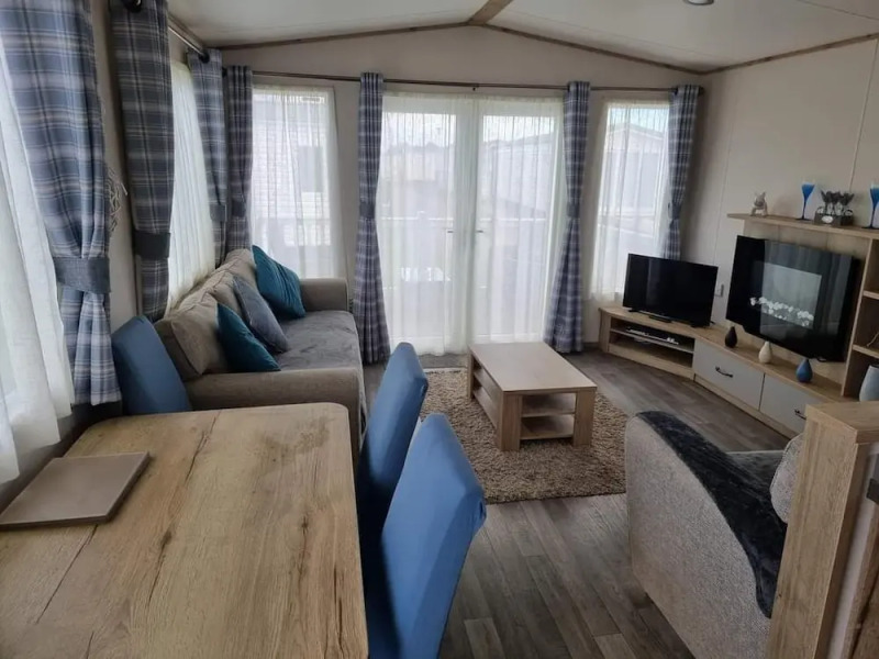 Stunning 2-bed Caravan in Prestatyn dog Friendly