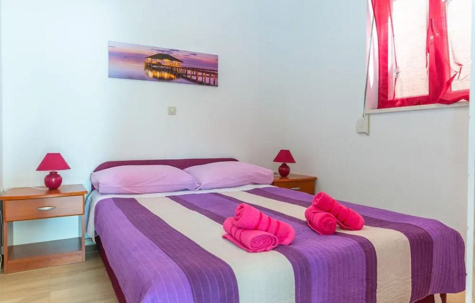 Beautiful Home in Makarska With 3 Bedrooms, Wifi and Outdoor Swimming Pool