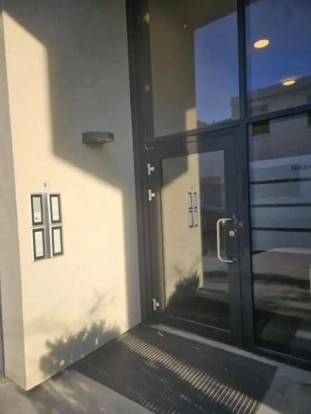 3 Bedroom Apartment With Free Parking