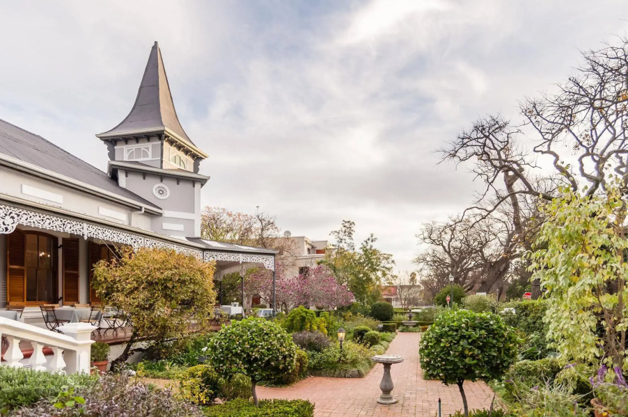 Bonne Esperance Boutique Guest House and Studio Apartments