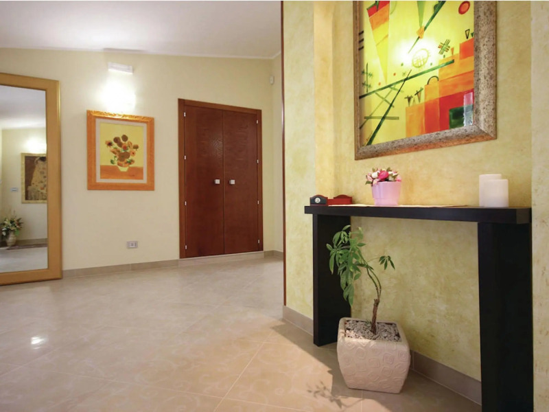 villa with private pool and air conditioning