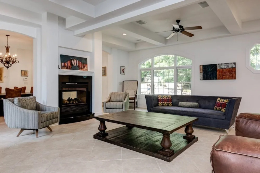 Waterfall Manor - 4 Br Home