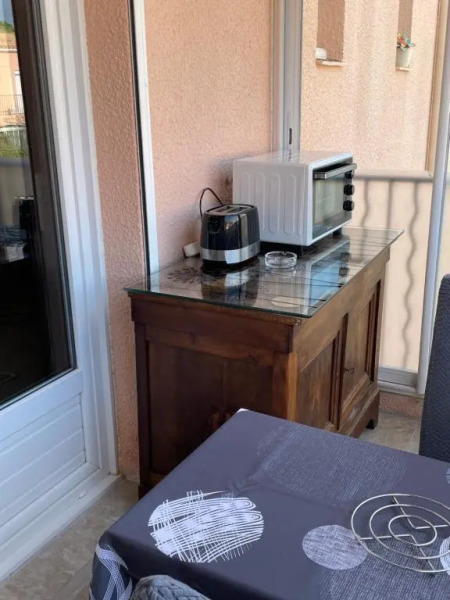 studio climatisé proche port et plages