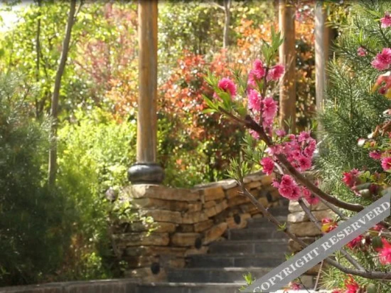 Yihe Funiu Shanju Hot Spring  Hotel