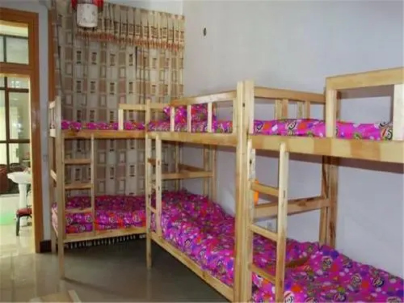 Dunhuang Shazhongyue Inn