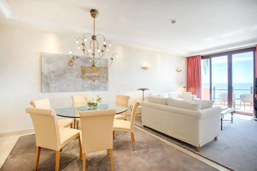 Bahía Beach Apartments Estepona