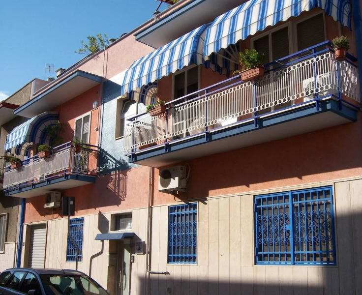 Bed and Breakfast Geckos