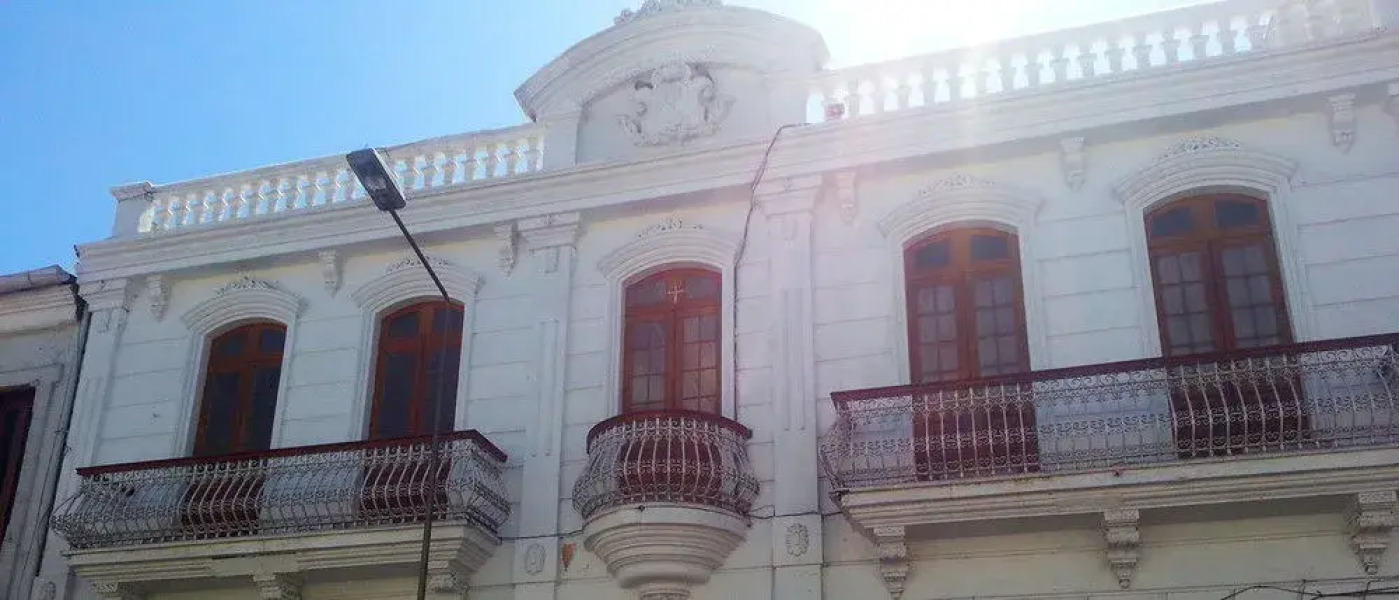 La Compañia - General Morán