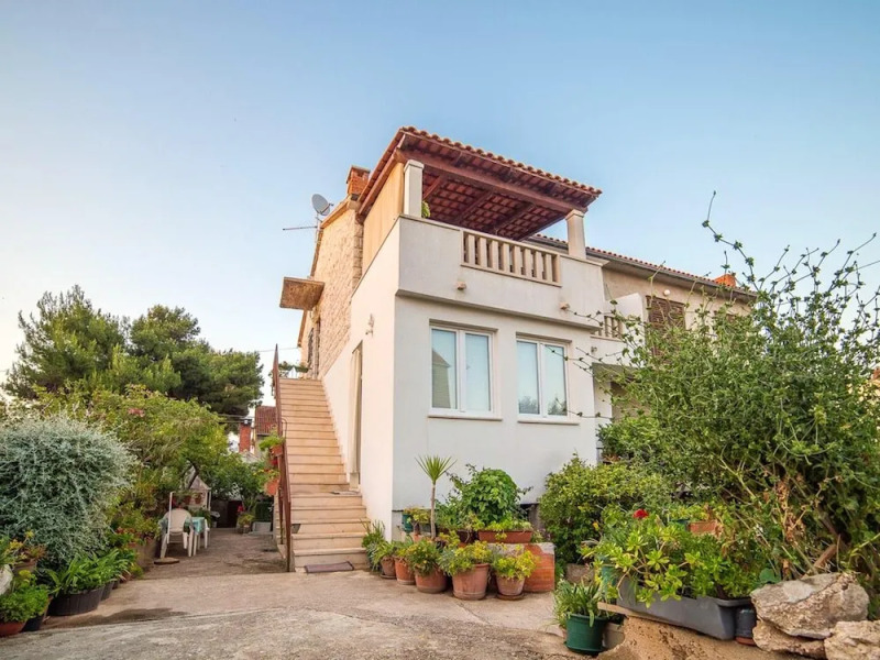 Apartment With 2 Bedrooms in Supetar, With Wonderful sea View, Furnish