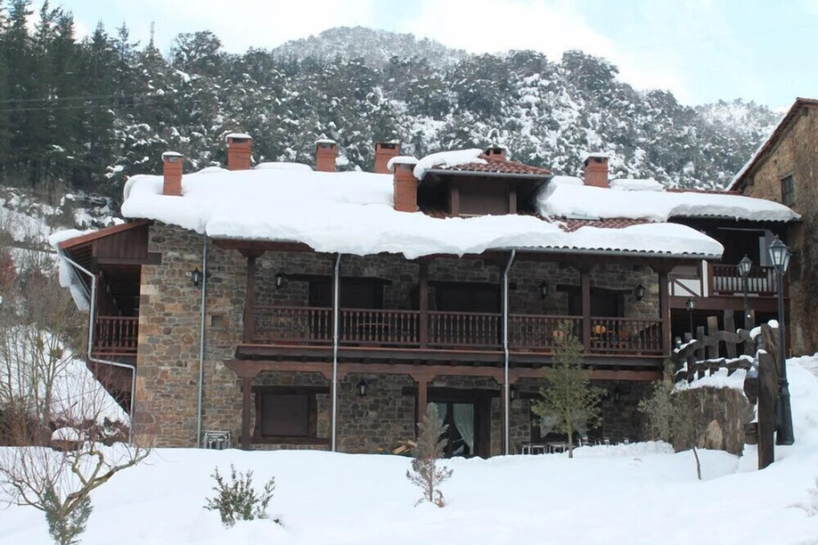 Apartamentos La Dobra