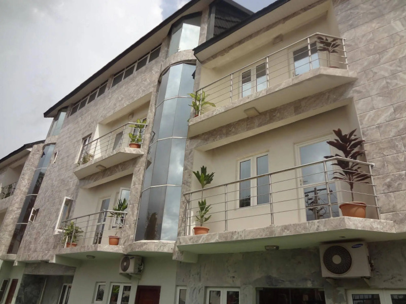 Kings Avenue Apartments