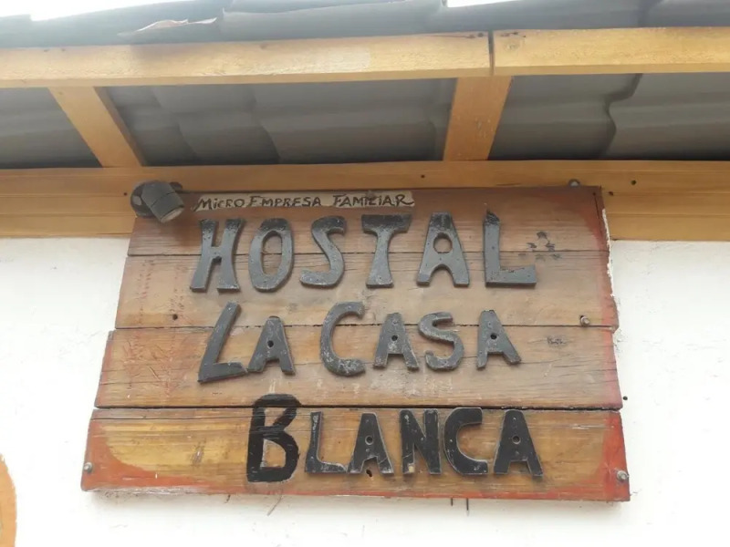 Hostal La Casa Blanca