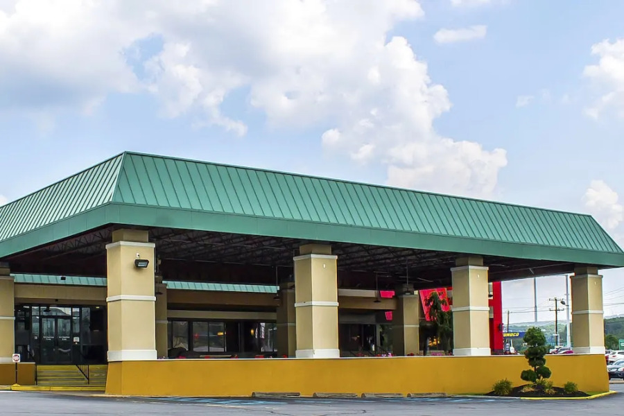 Quality Inn & Suites Conference Center