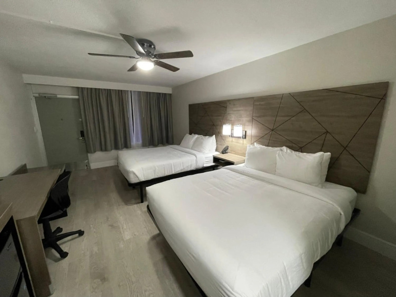 Quality Inn & Suites Airport/Cruise Port Hollywood