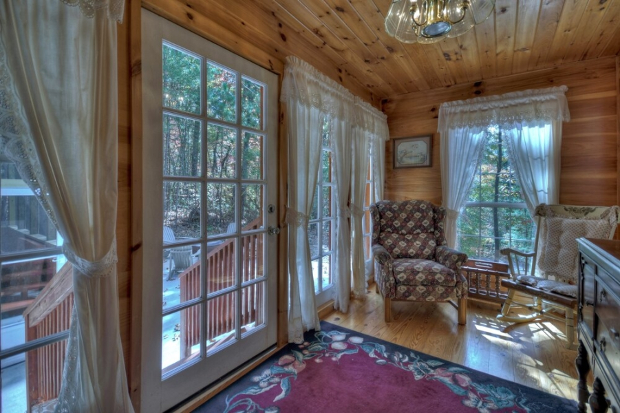 Campbell s Cozy Cabin