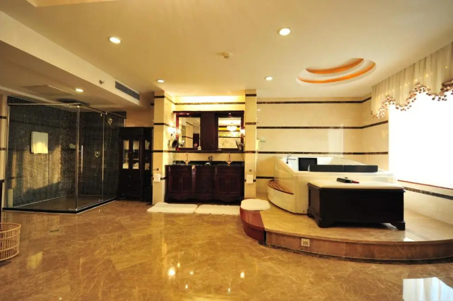 Yun-Zen Century Hotel