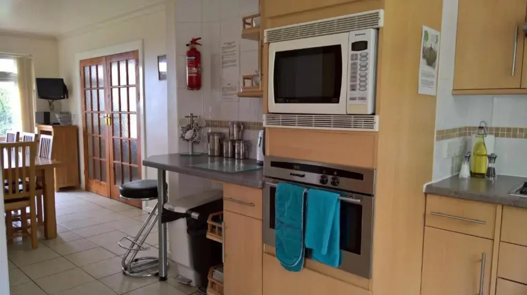 Birchcroft-hideaway - sleeps 8 with Hot Tub