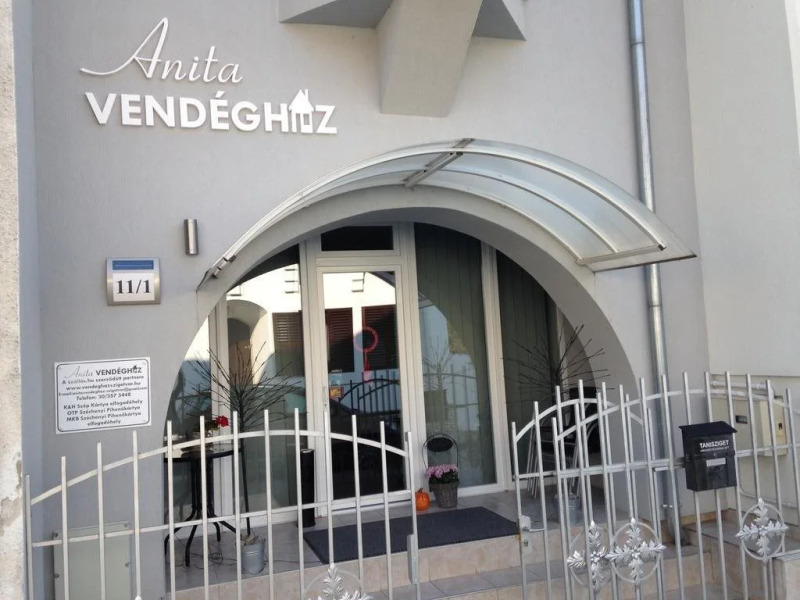 Anita Vendeghaz Szigetvar