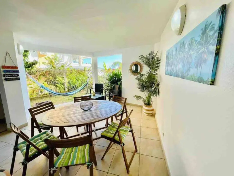 Le Poseidon Bas Du Fort