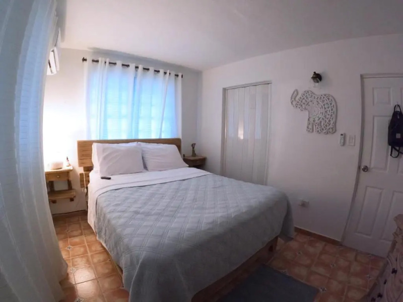 Luna del Mar Guest House , Jacuzzi, & BBQ , Free Wifi & Parking Private