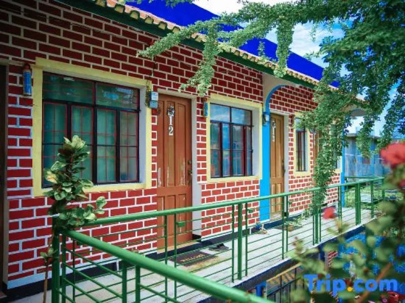 Dmi Hotels and Apartments, Tabaco City Albay by RedDoorz