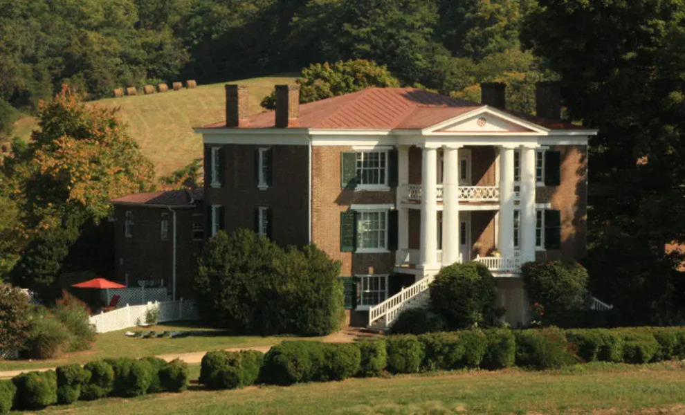 Maple Hall Inn & Restaurant 1850