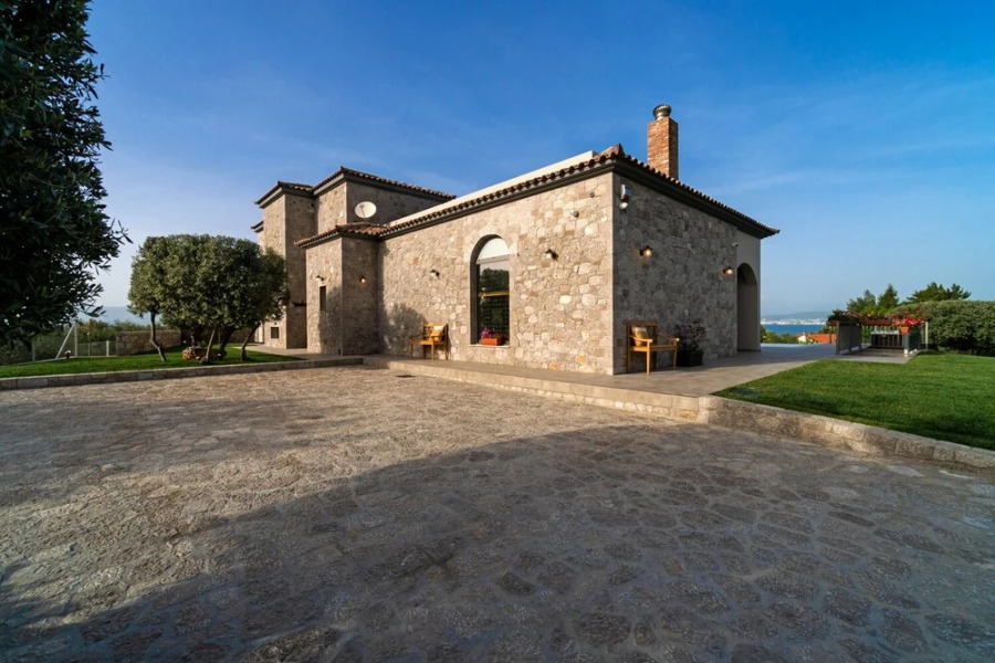 Maslina House With Private Pool in Evia, Greece