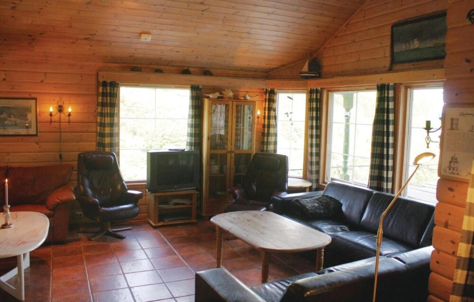 Stunning Home in Lindesnes With 5 Bedrooms and Sauna