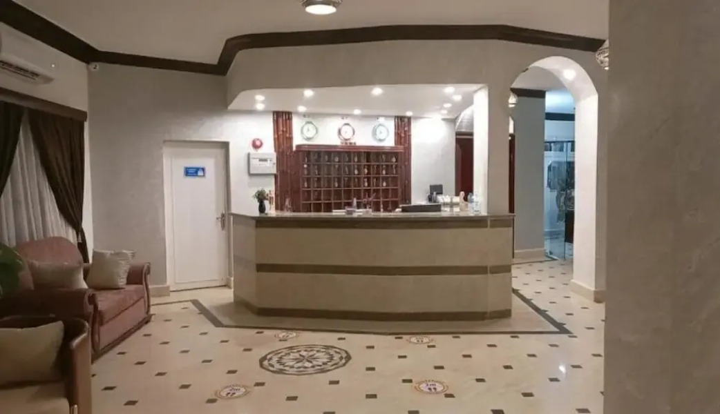 Dolphin Continental Hotel