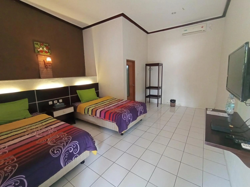 OYO 798 Yokima Beach Hotel